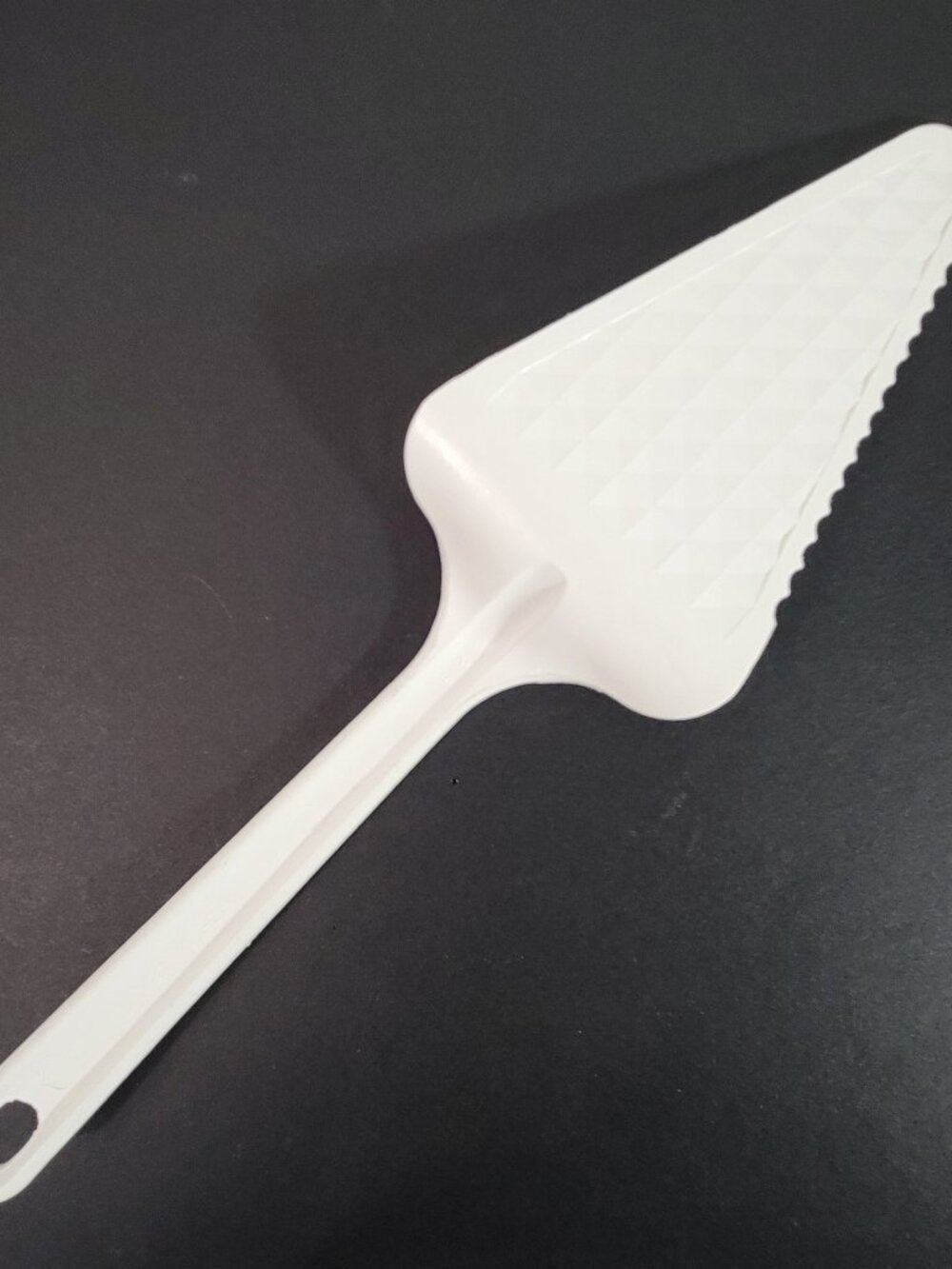Vtg Pyrex Accessories White Plastic Serrated Pie Server Cake Slicer Spatula 2119